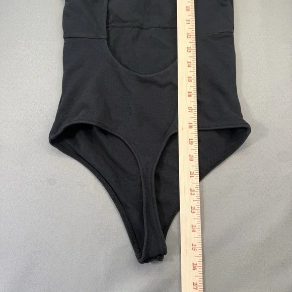 Abercrombie Fitch Crew Neck Black Bodysuit Women's Small Soft Stretch Keyhole - Picture 8 of 10
